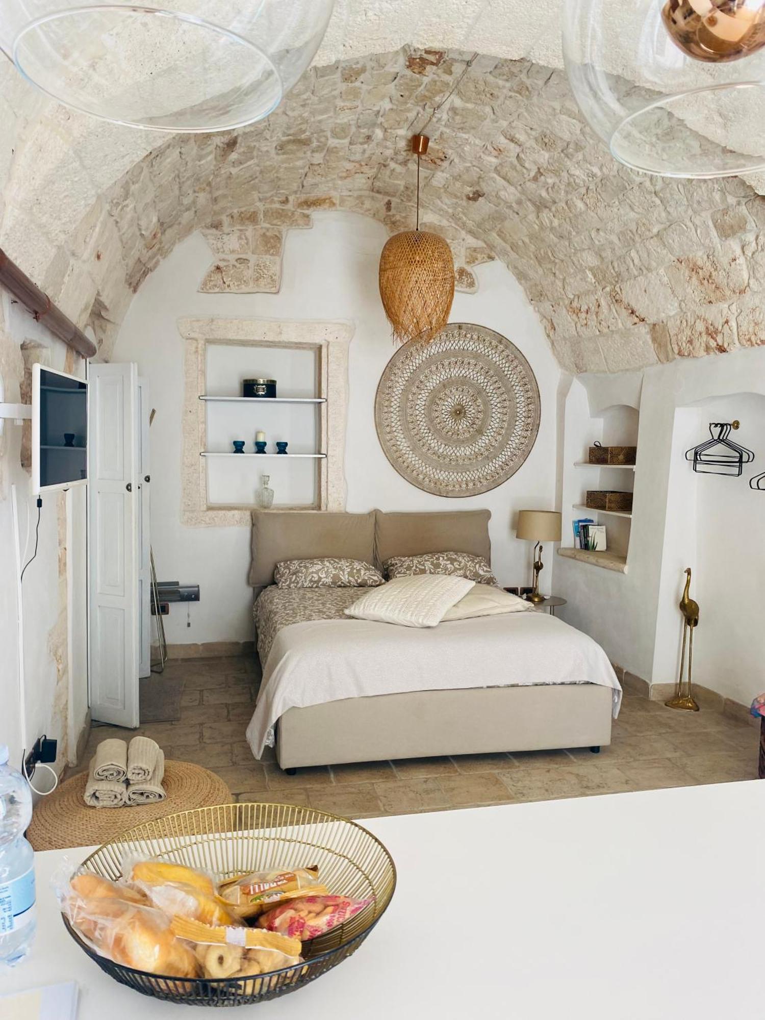Casa Bixie Old Town Of Ostuni Pugliaアパートメント エクステリア 写真